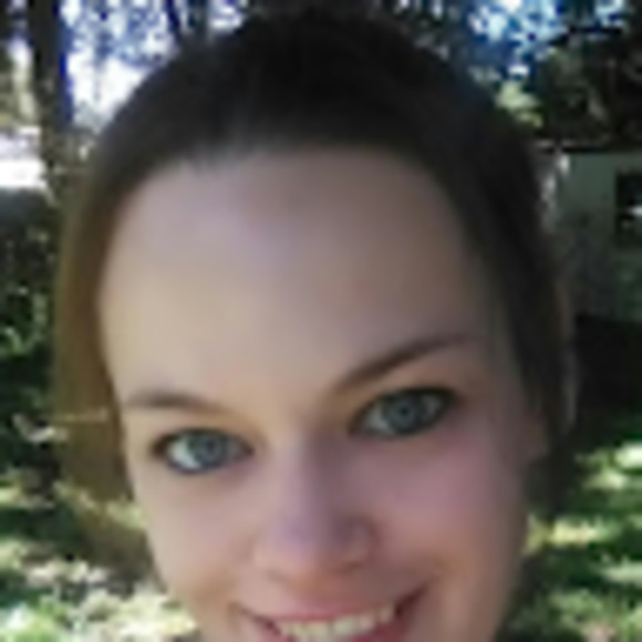 Meet your Posher, Kayla - Picture 1 of 1